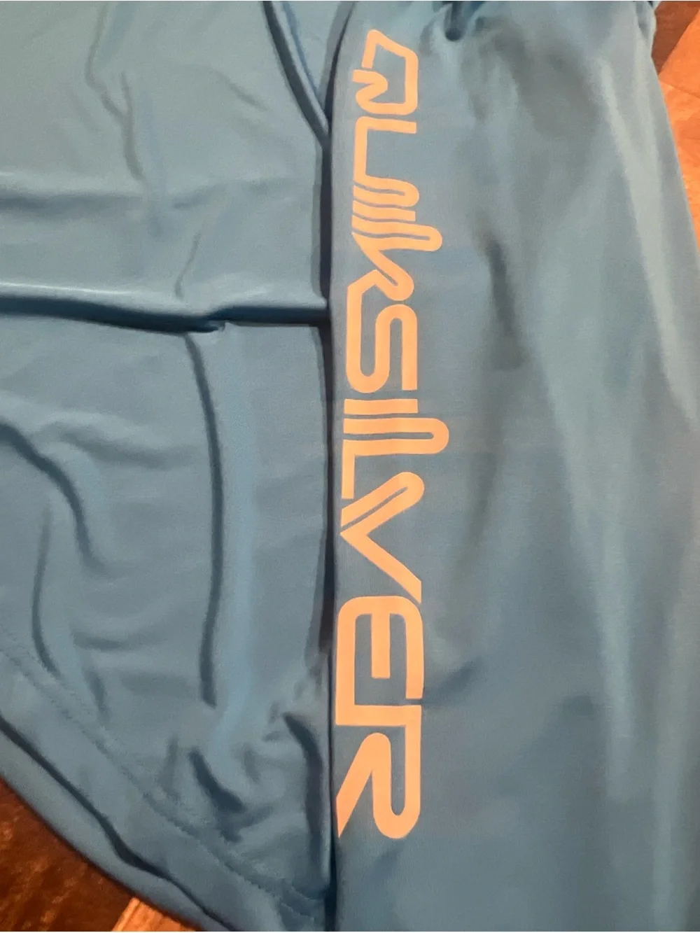 Quiksilver Men's Long-Sleeve Rash Guard - Light Blue